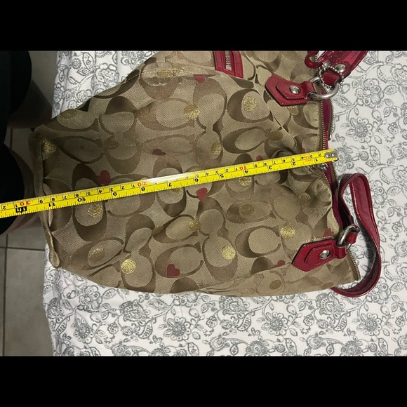 Authentic Coach handbag Red - Picture 5 of 8